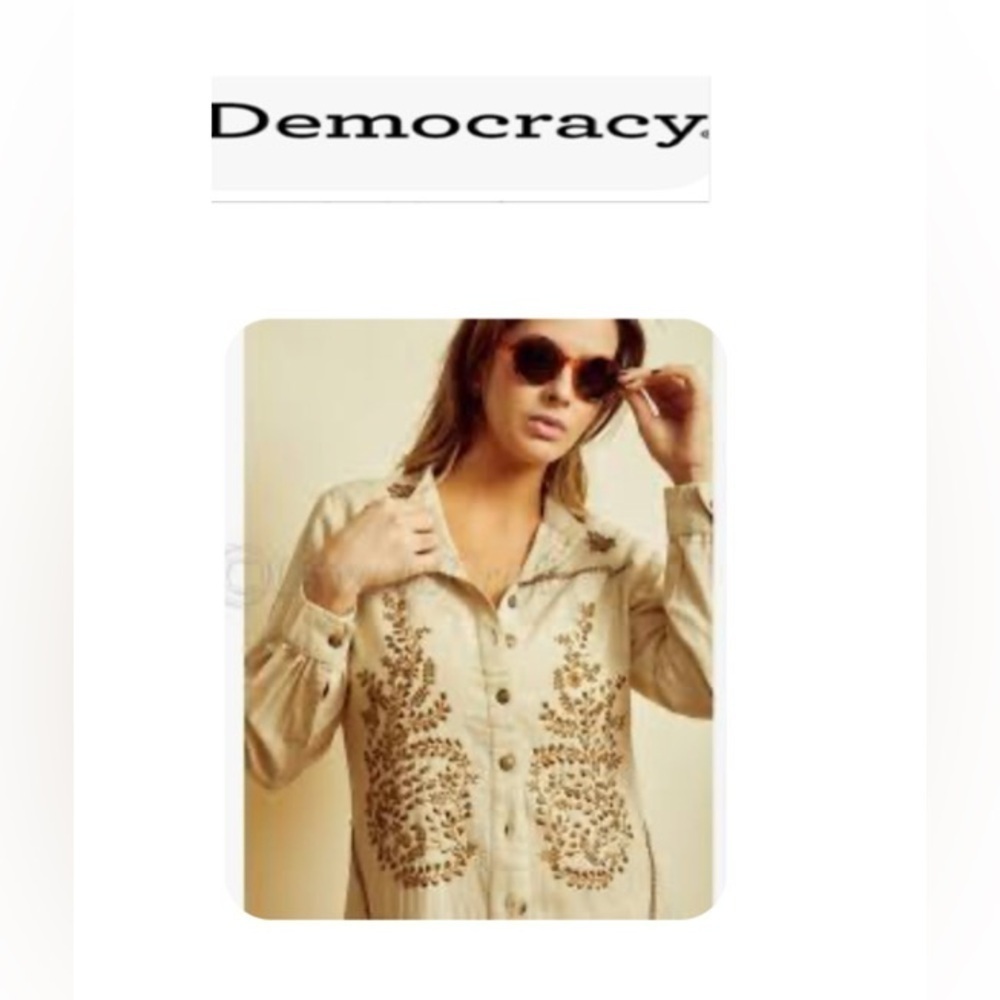 Democracy Women's Beige Embroidered Button Down Shirt S